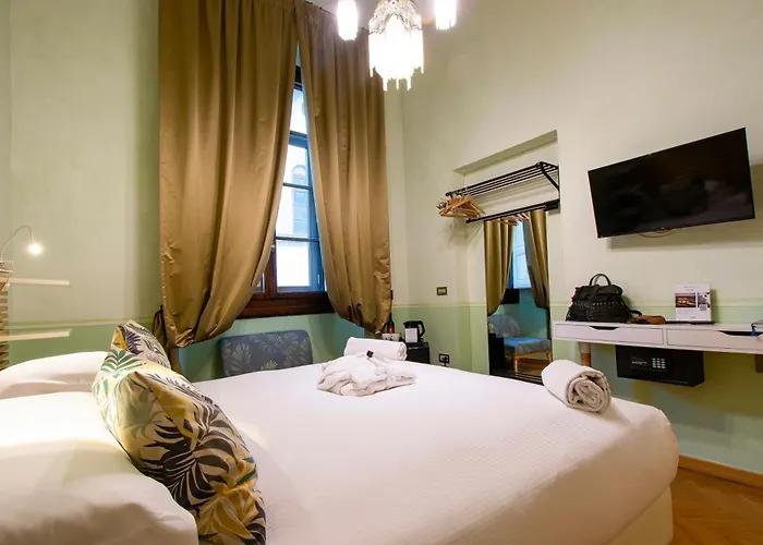 佛罗伦斯n4u旅馆 4*