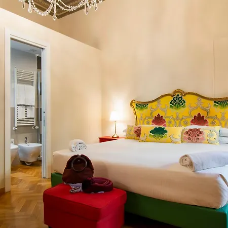 Bed & Breakfast N4u Firenze