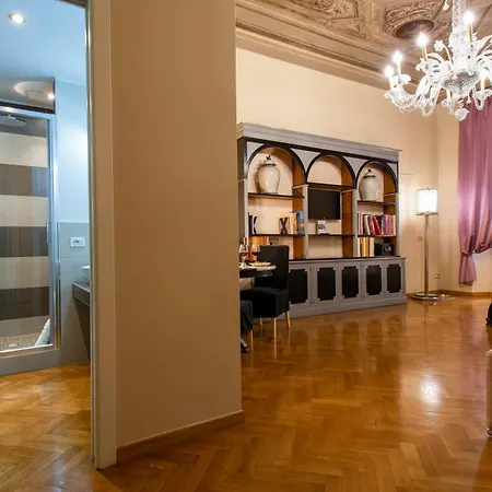 Bed & Breakfast N4u Firenze